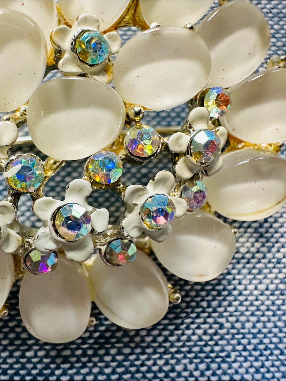 BSK Vintage Brooch - Picture 6 of 7